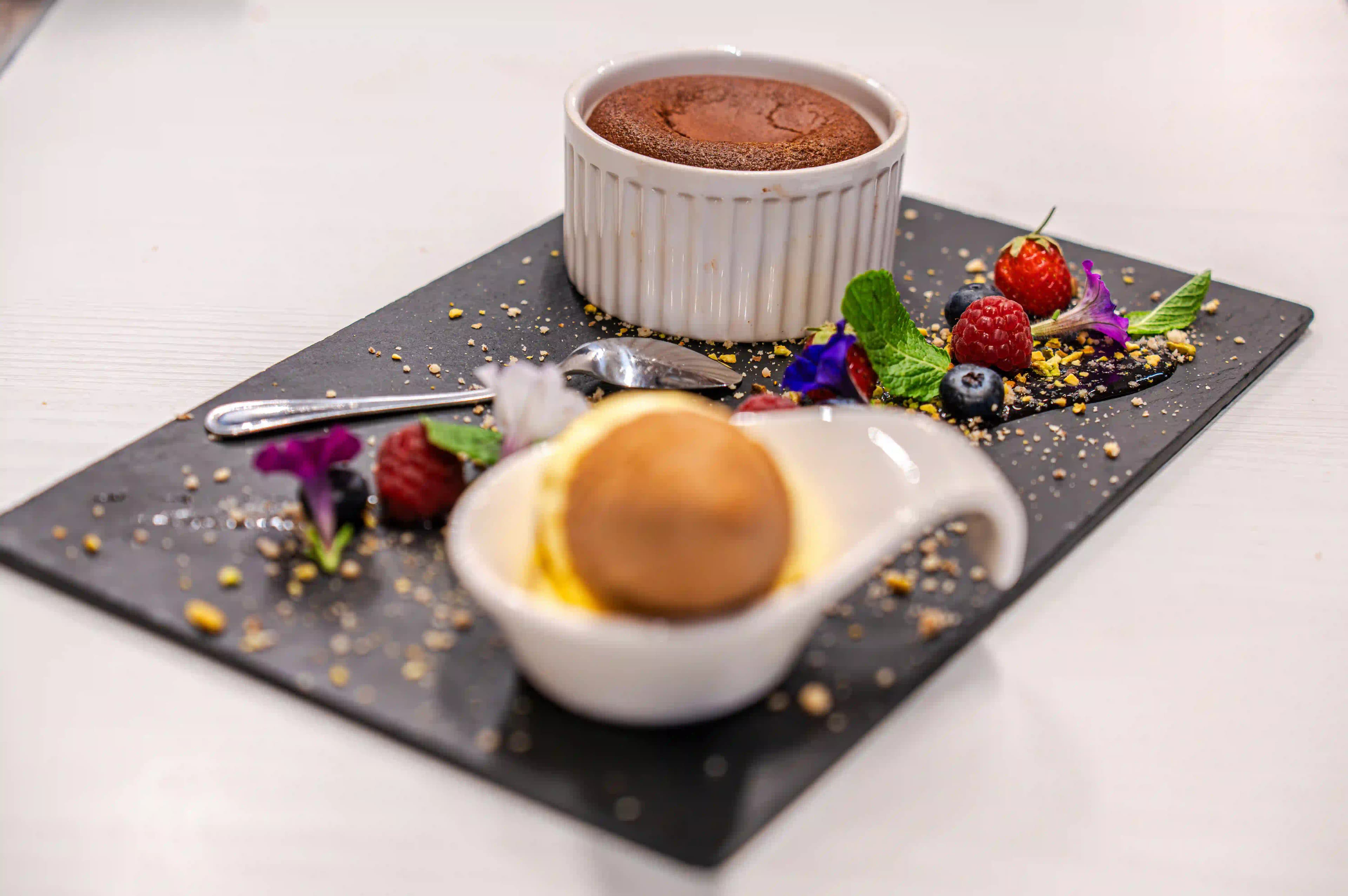 Lava cake cu înghețată